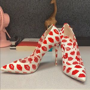 Lip Print Heels